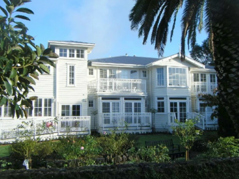 claire-house-aged-care-facility-1