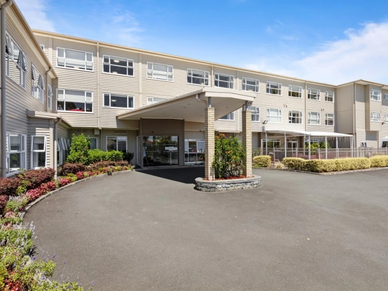 bupa-david-lange-care-home-2037