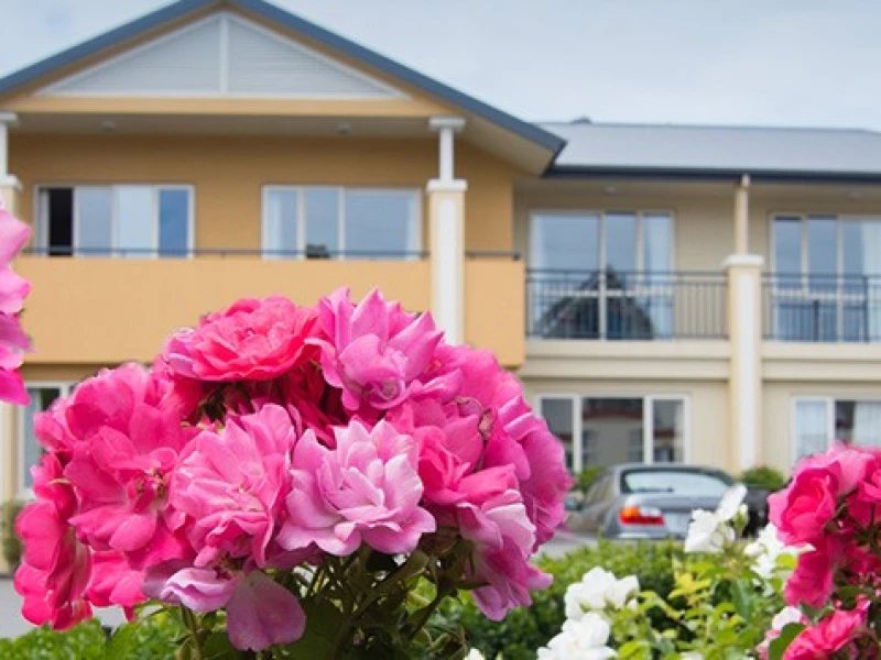 ilam-lifecare-1