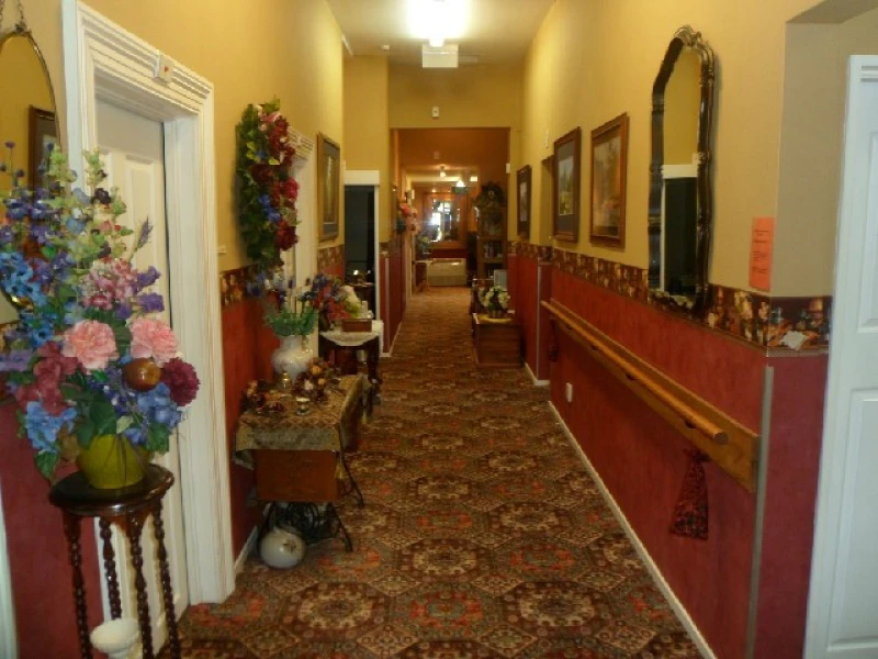 queen-rose-retirement-home-1