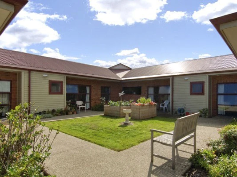 royal-oak-rest-home-1