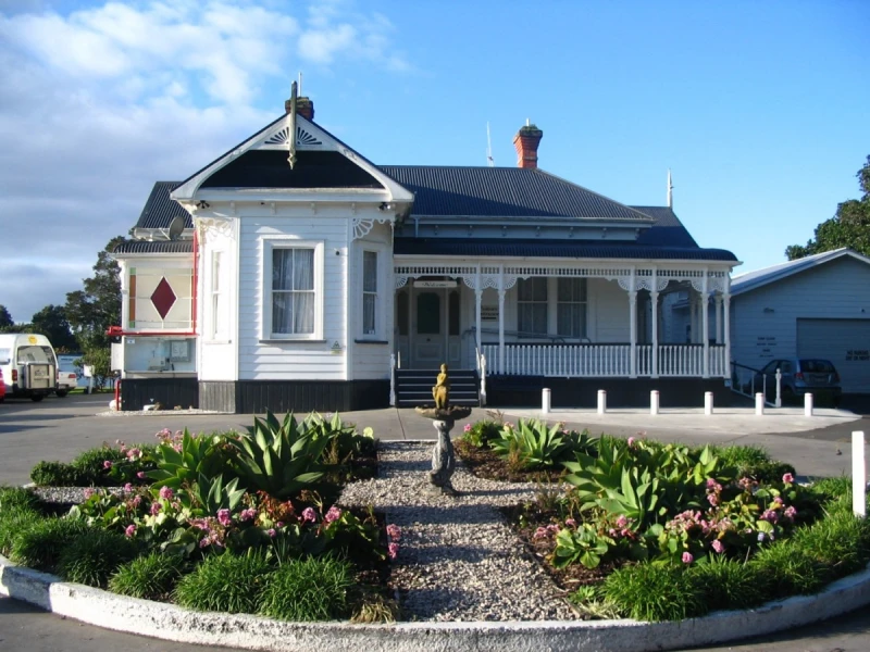 cairnfield-house-1