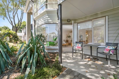 remuera-gardens-sunny-one-bed-first-floor-apartment-8853
