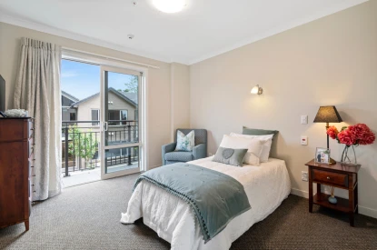 ryman-logan-campbell-retirement-village-live-a-little-easier-50002