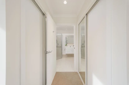 ryman-diana-isaac-retirement-village-sun-on-the-patio-55141