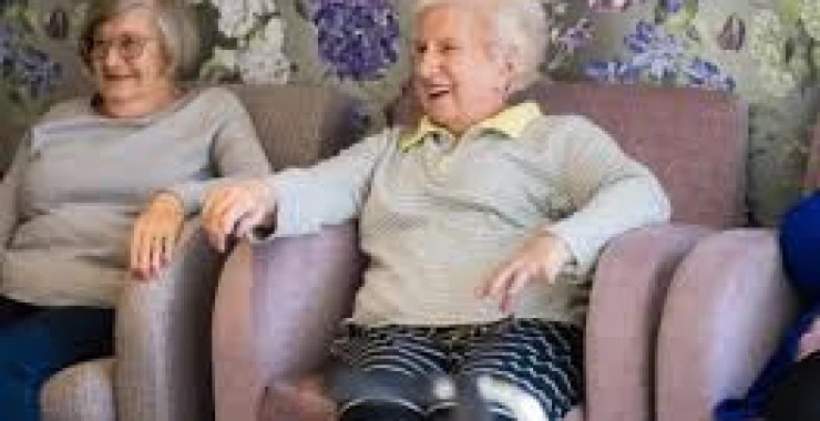 evelyn-page-retirement-village-care-home-room-1795