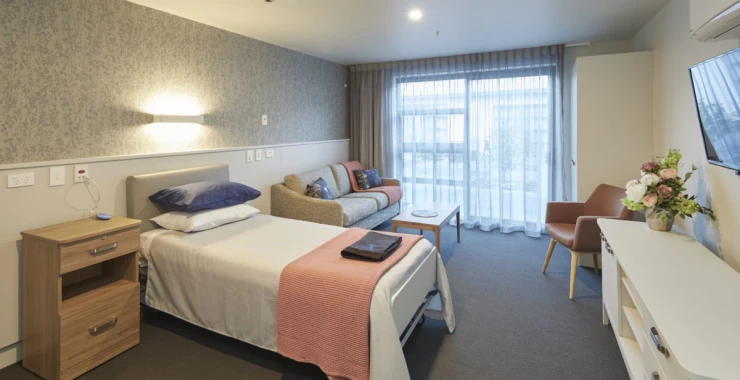 the-avenues-care-home-metlifecare-room-1104