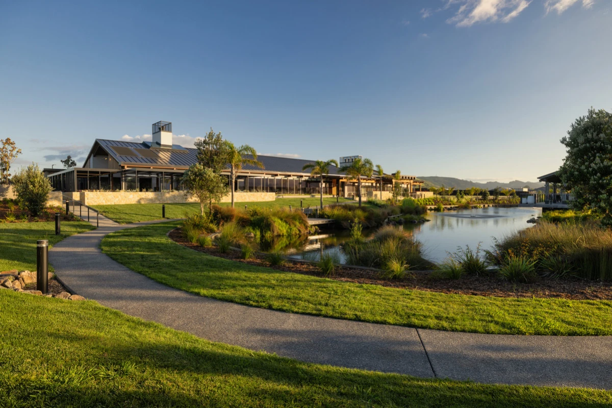 pacific-lakes-village-13254