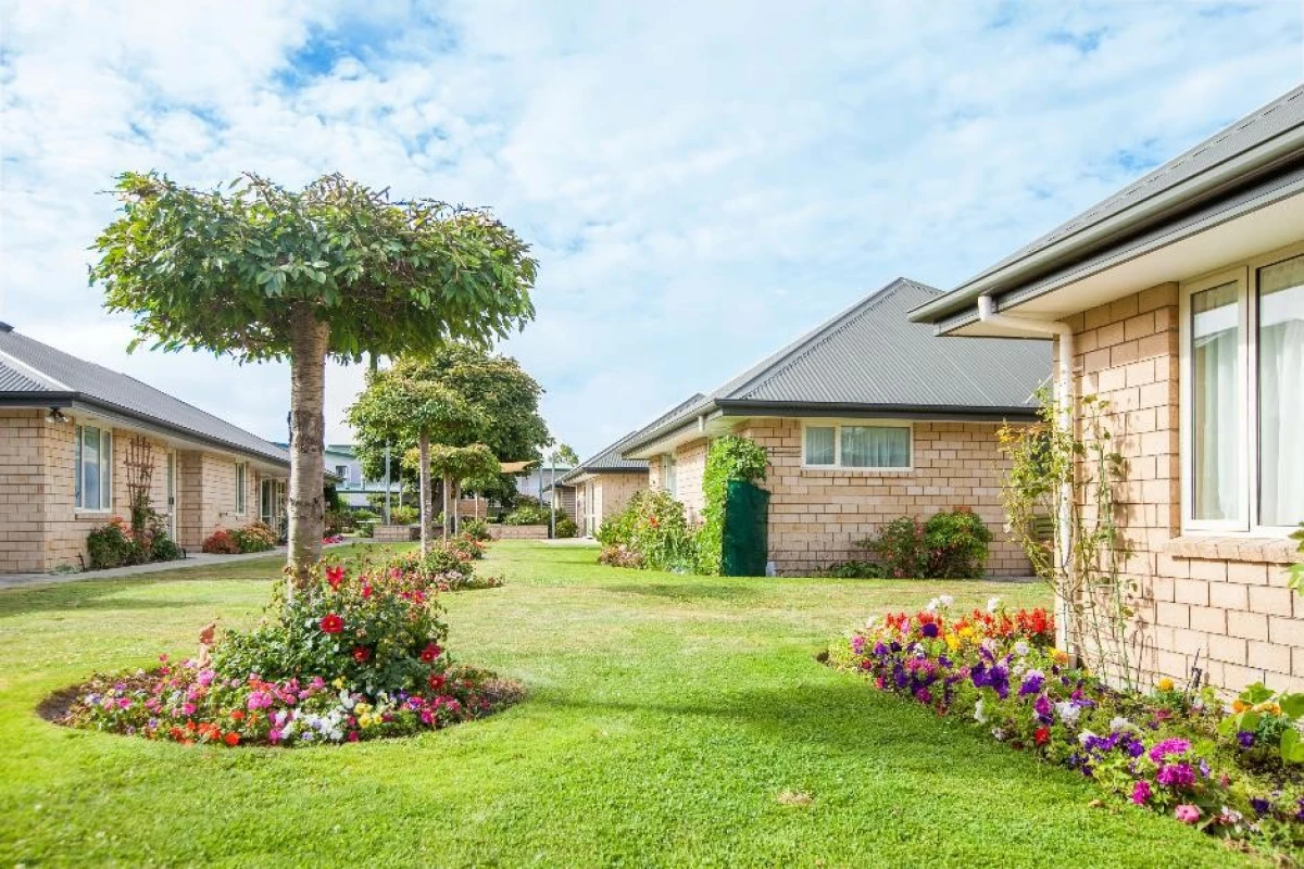 palm-grove-retirement-village-1