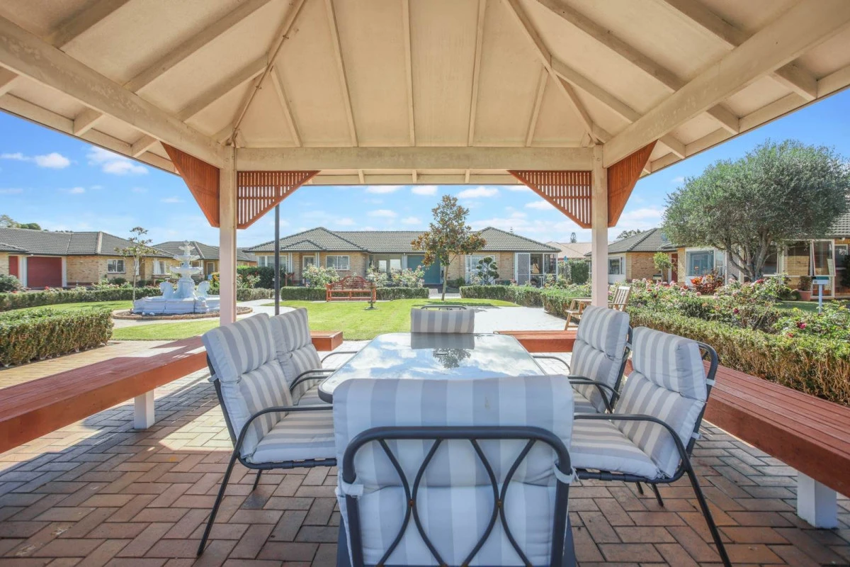 rosehill-gardens-13700
