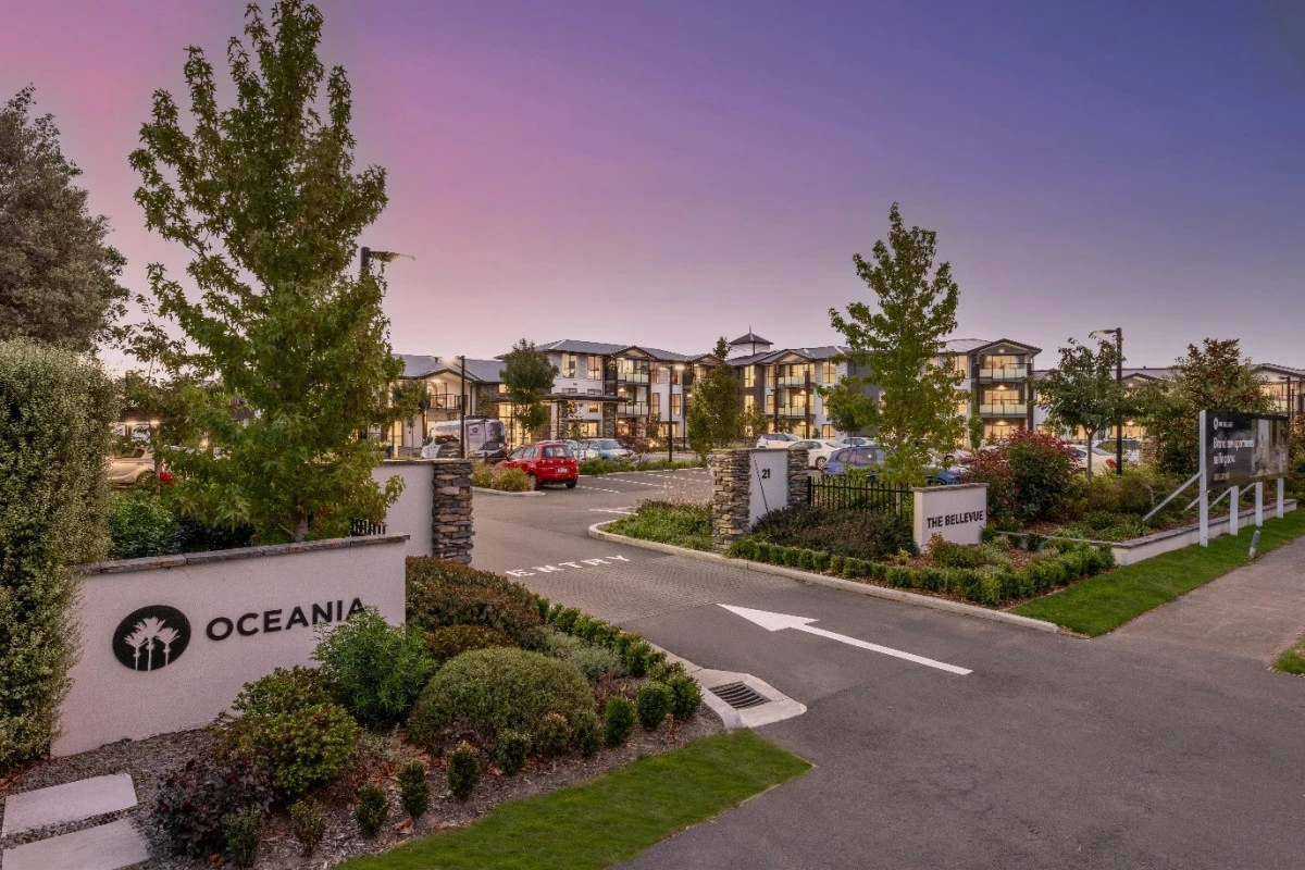 the-bellevue-village-9966