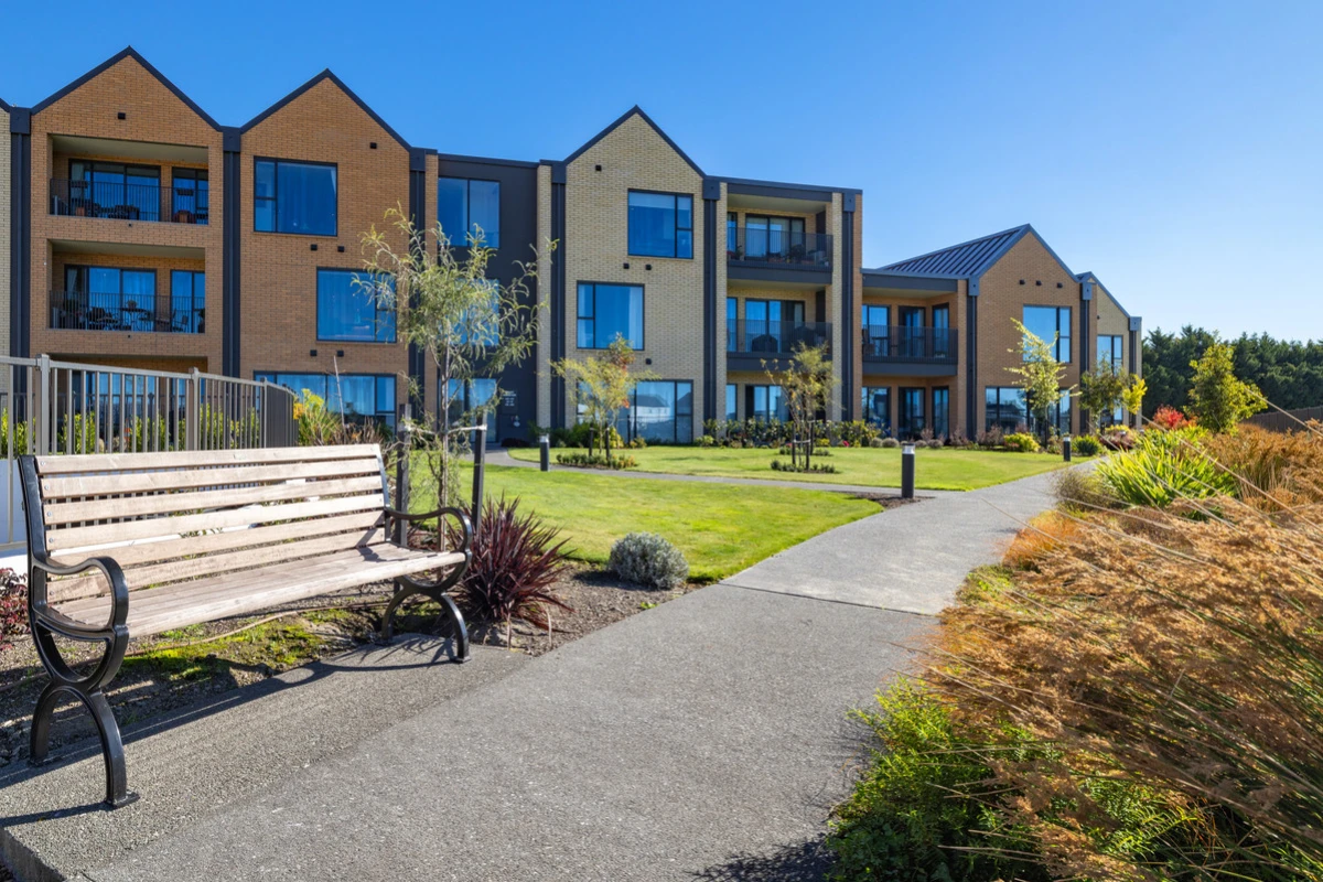kevin-hickman-retirement-village-10976